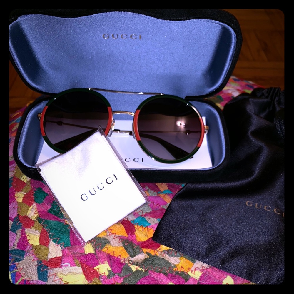 Gucci Round Sunglasses 🕶